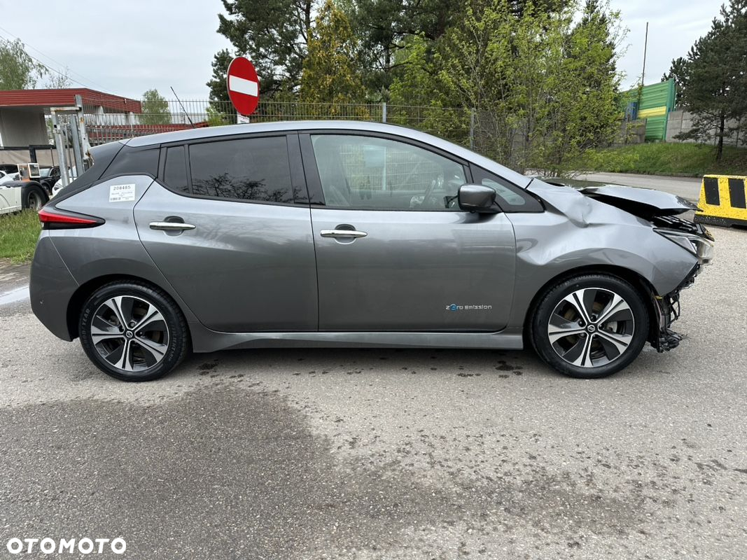 Nissan Leaf 40kWh Tekna - 8