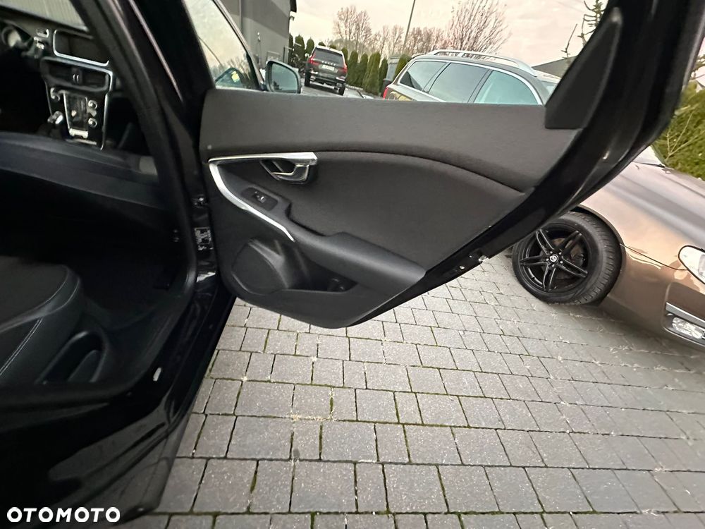 Volvo V40 T2 Drive-E Summum - 19