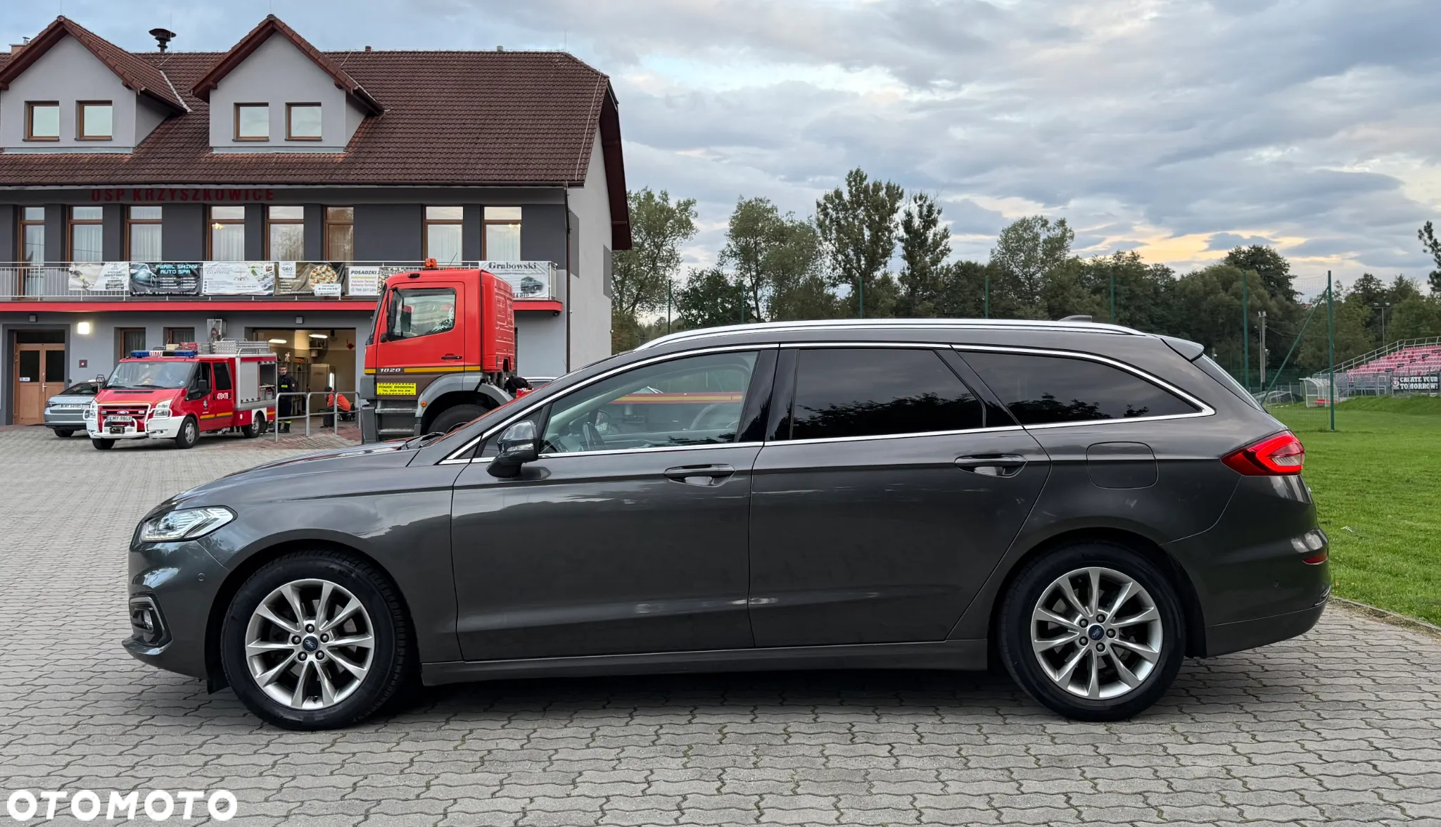 Ford Mondeo 2.0 EcoBlue Titanium - 4