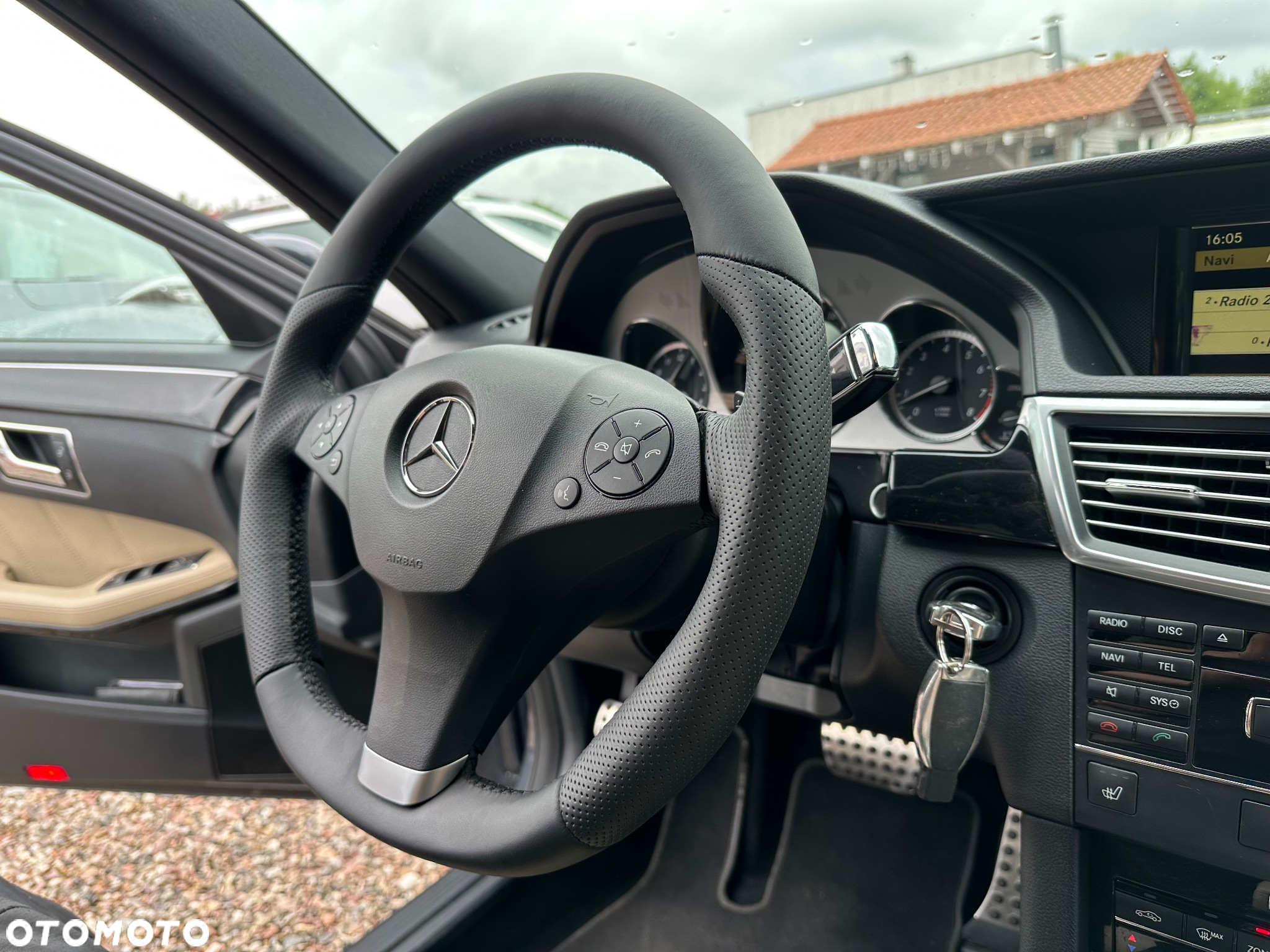 Mercedes-Benz Klasa E - 31