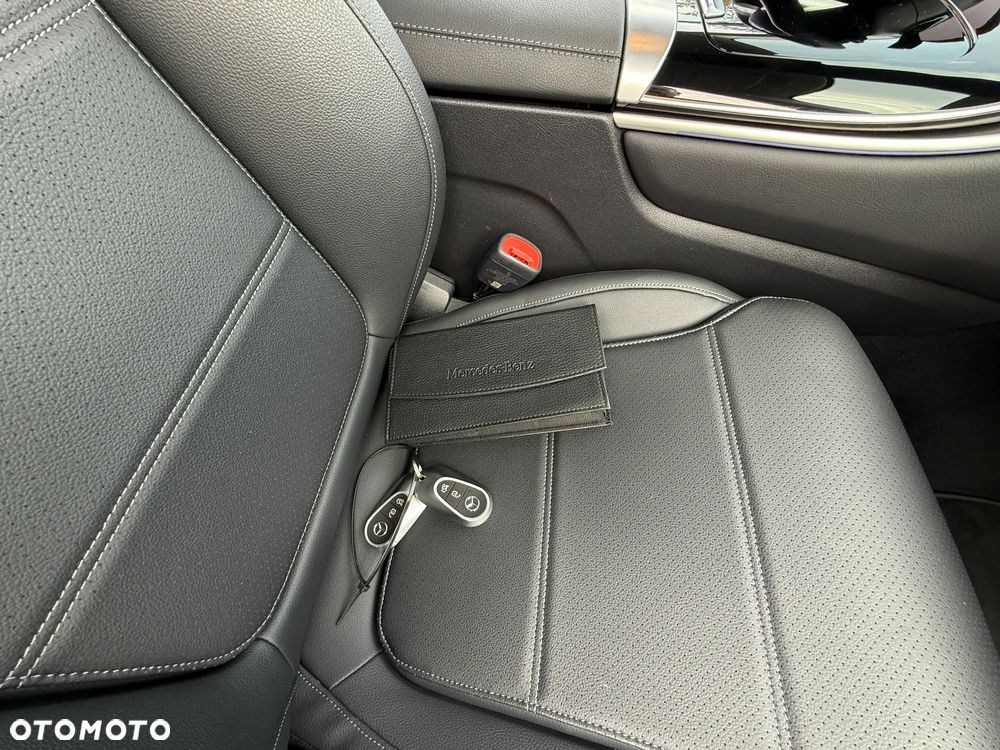 Mercedes-Benz GLC 220 d 4Matic 9G-TRONIC Edition Avantgarde - 21