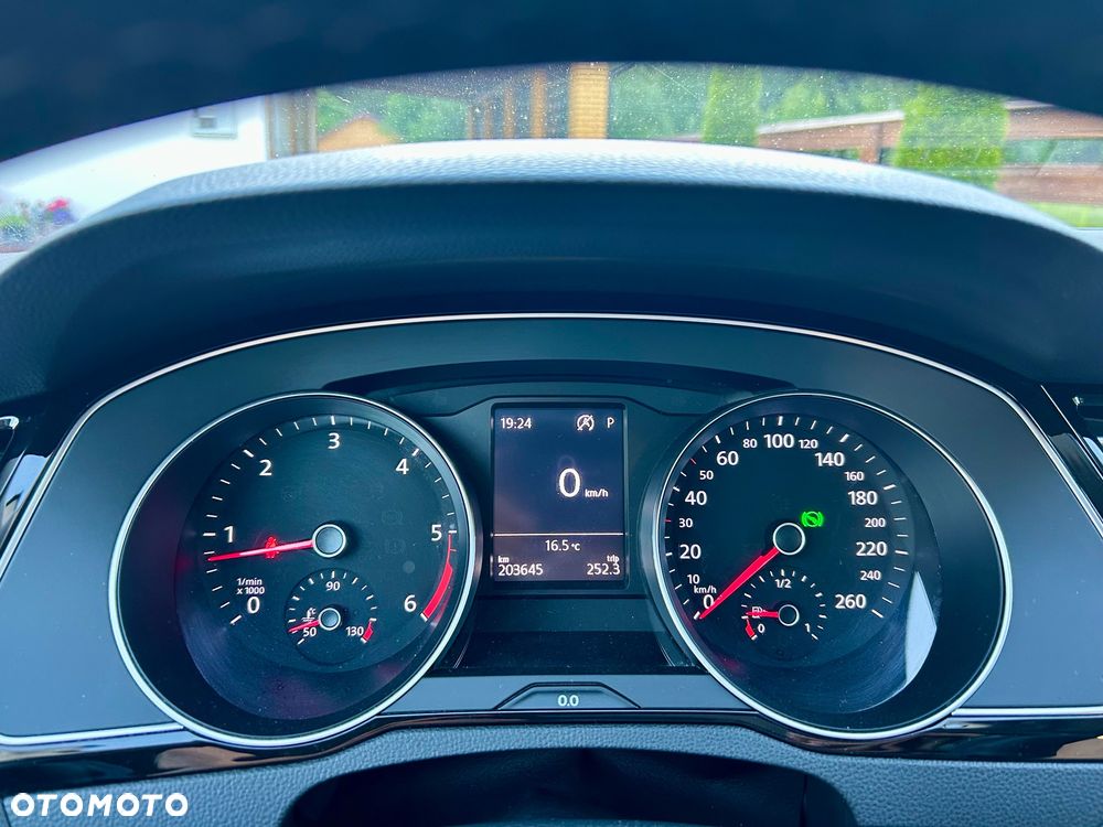 Volkswagen Passat 2.0 TDI BMT Comfortline DSG7 - 9