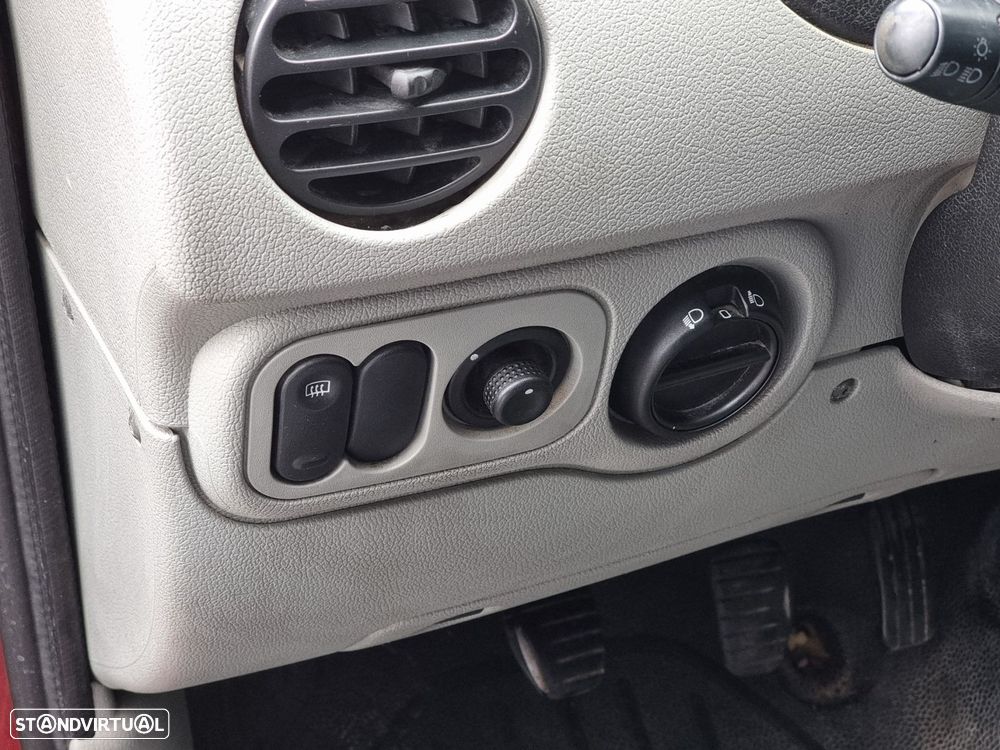 Renault Kangoo 1.5 dCi 65 Confort - 9