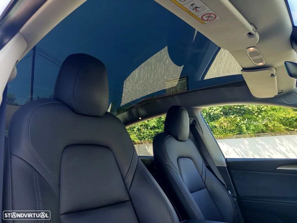 Tesla Model Y Performance Tração Integral - 15