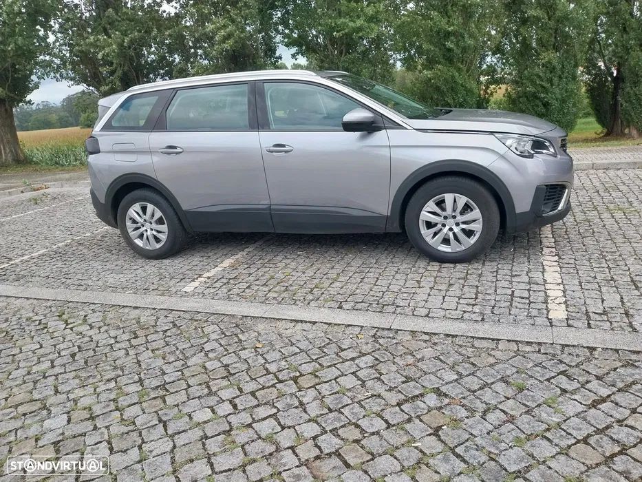 Peugeot 5008 - 3