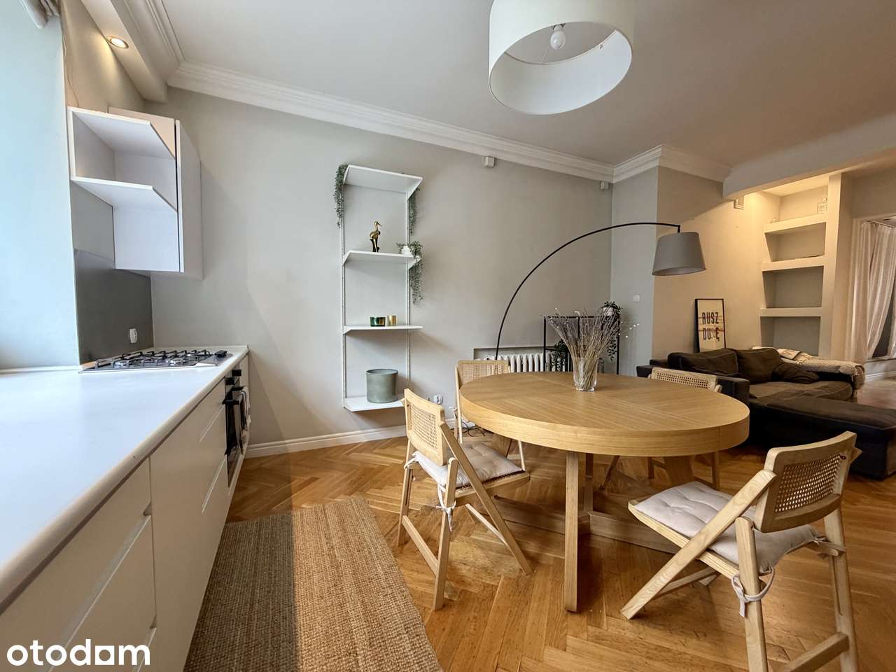 Al. 3 Maja 2 | 77 m² | 3 pokoje | 2. piętro | Powiśle