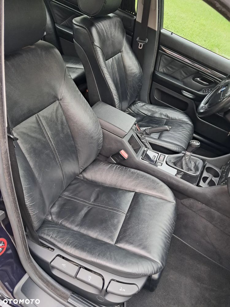 BMW Seria 5 - 15
