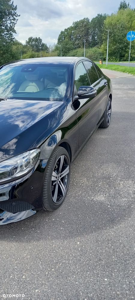 Mercedes-Benz Klasa C 220 d 4MATIC 9G-TRONIC - 8