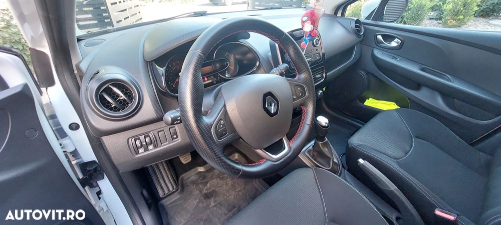 Renault Clio - 9
