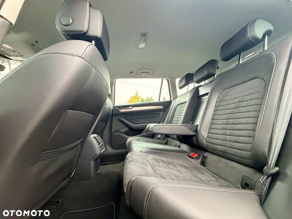 Volkswagen Passat 2.0 TDI SCR Style DSG - 15