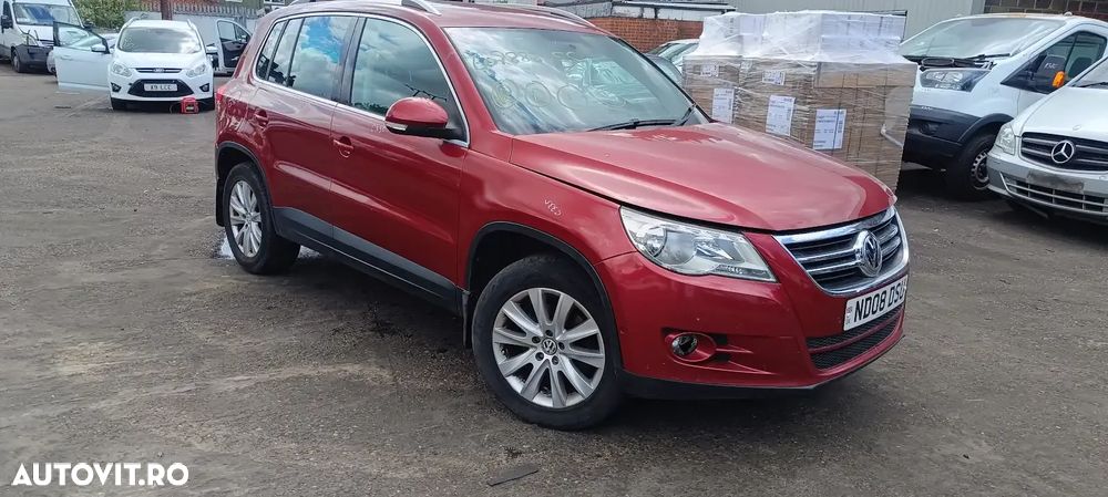 Dezmembrari / Dezmembrez Volkswagen Tiguan 2.0 CBAB cutie viteze KUG cod culoare LA3T - 2
