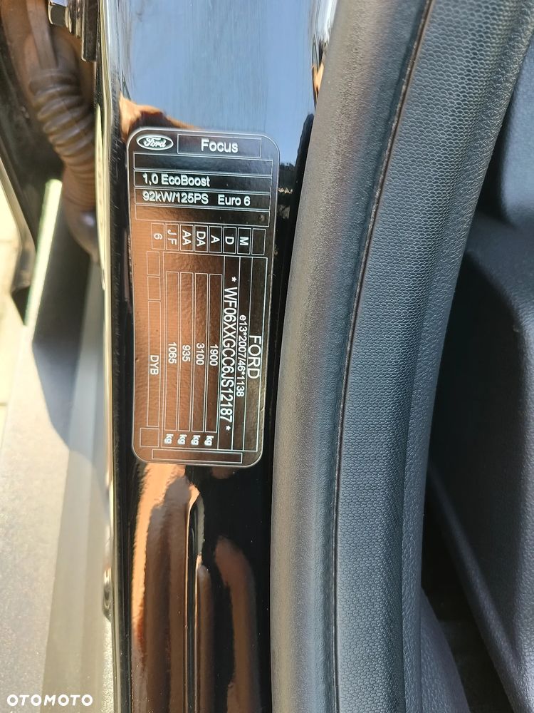 Ford Focus - 22