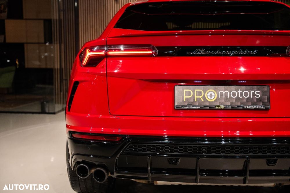 Lamborghini URUS - 35