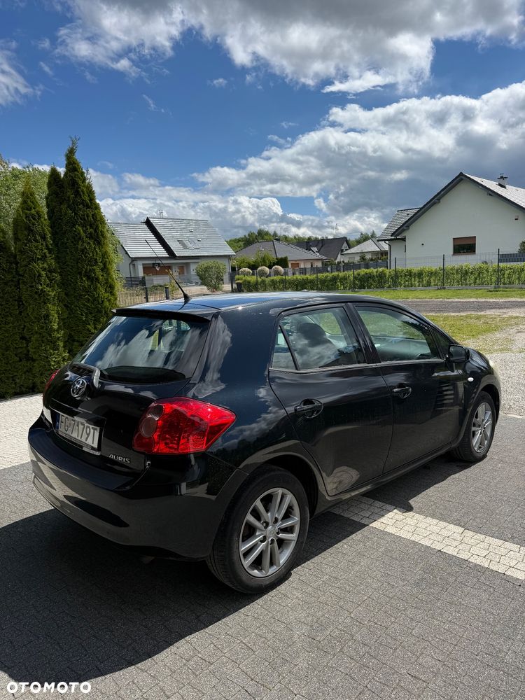 Toyota Auris - 5