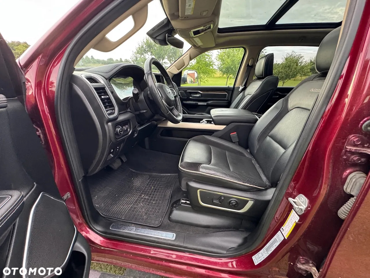 RAM 1500 Crew Cab Laramie - 27