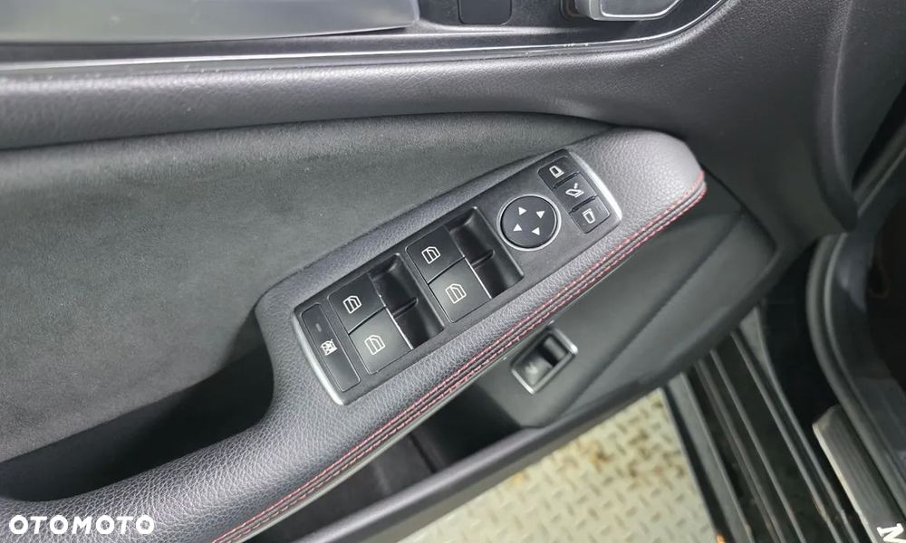 Mercedes-Benz CLA - 10