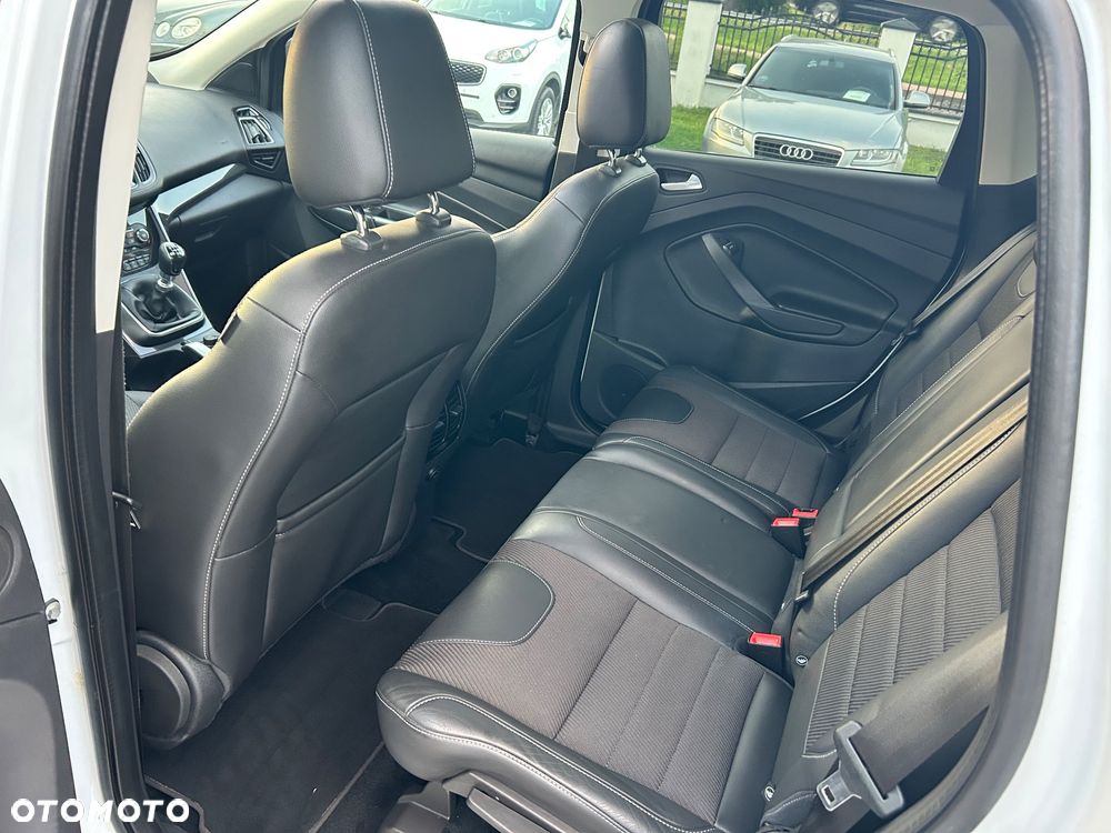 Ford Kuga 2.0 TDCi 4x4 Titanium - 12