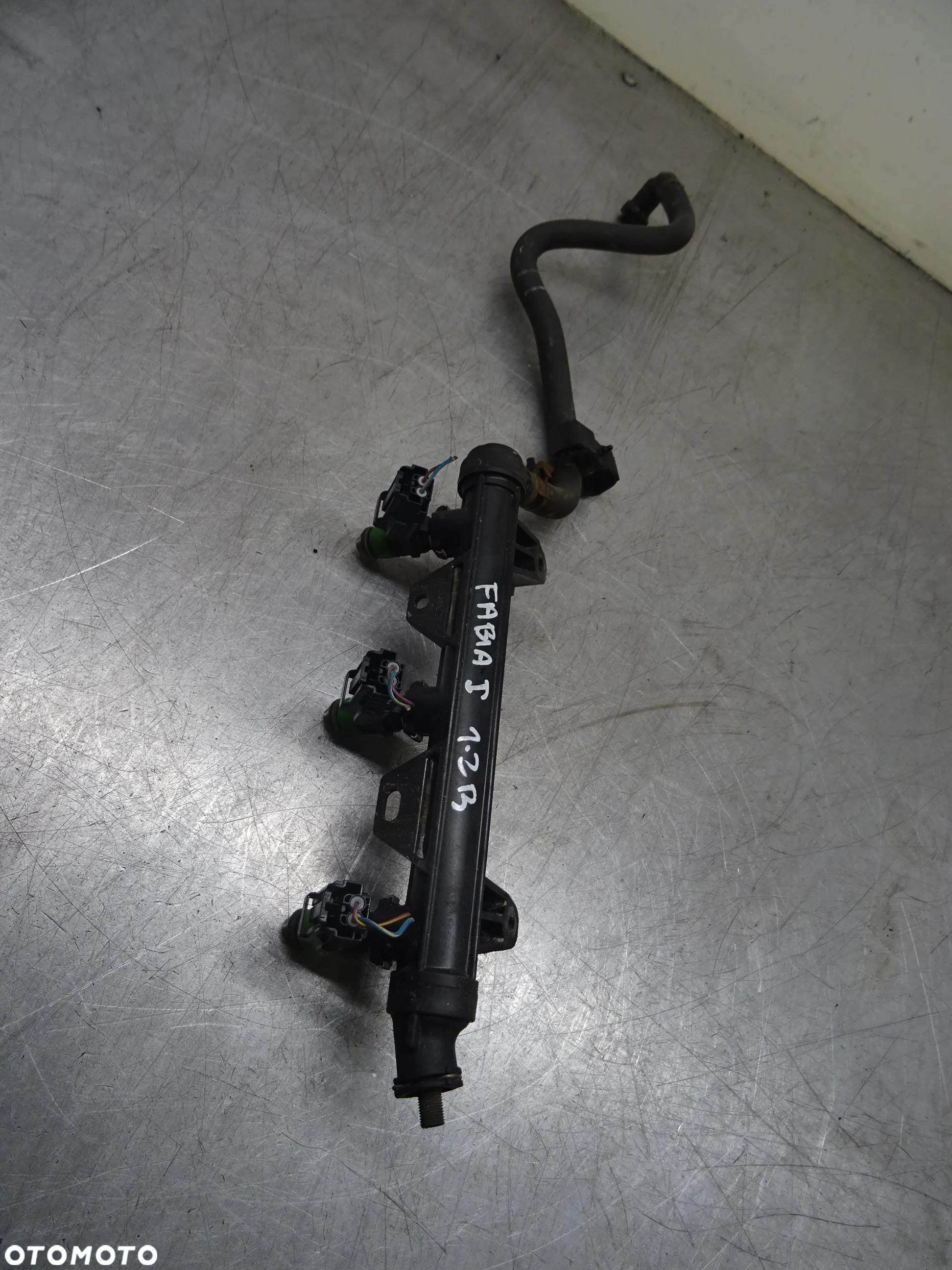 SKODA FABIA I KOMBI 99-03 1.2B LISTWA WTRYSKOWA 03E133320 - 6