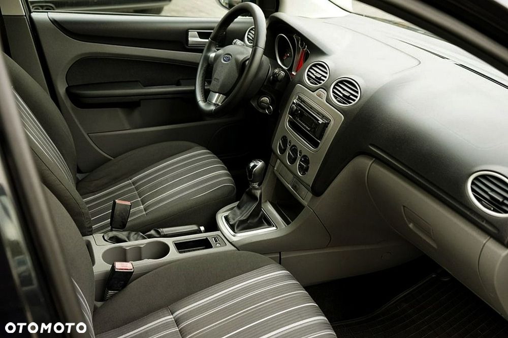 Ford Focus - 12