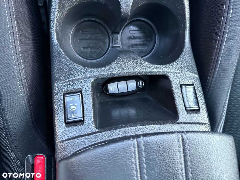 Nissan Qashqai 1.3 DIG-T MHEV Xtronic N-Connecta - 24