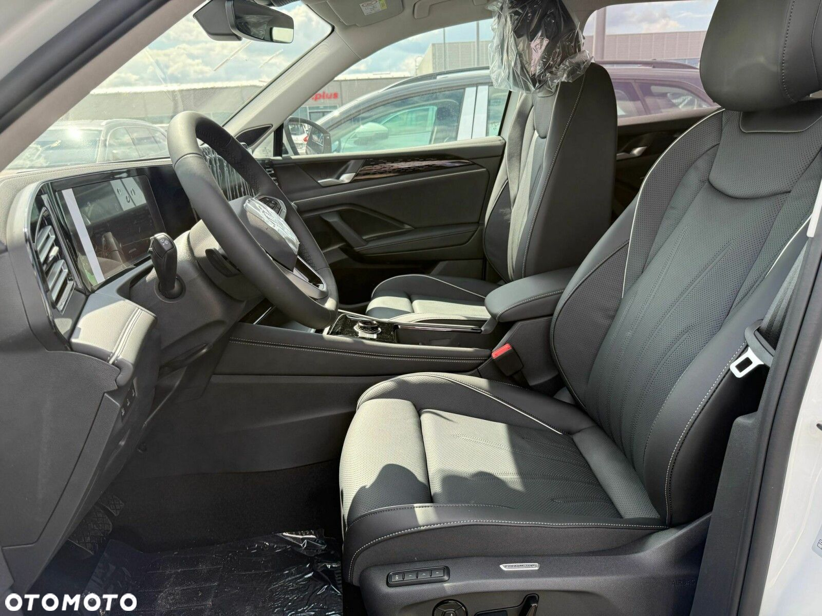 Volkswagen Tiguan 2.0 TDI Elegance DSG - 4