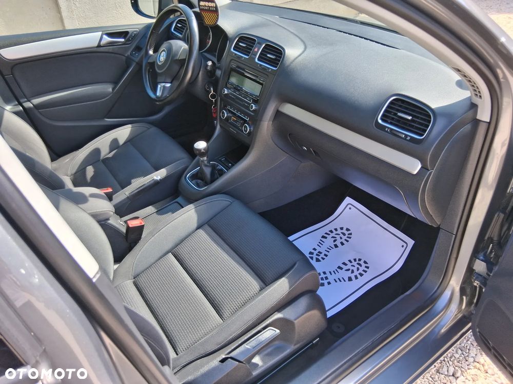 Volkswagen Golf - 8