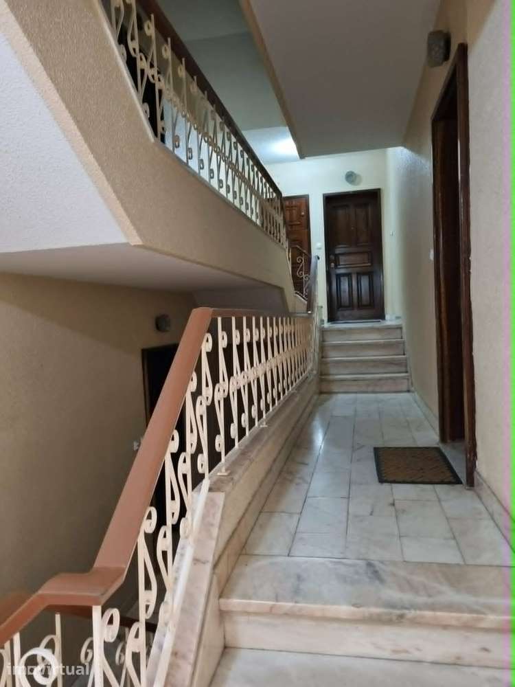 Apartamento T2 na Terplana - Parede - Grande imagem: 3/14
