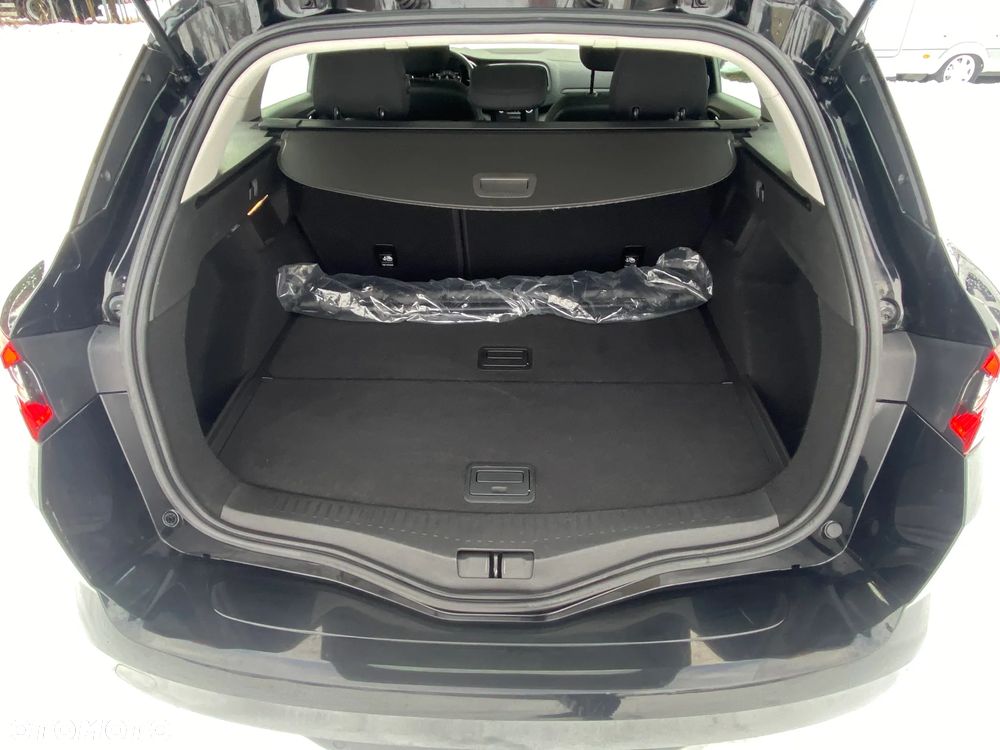 Renault Megane ENERGY TCe 130 EDC LIMITED - 12