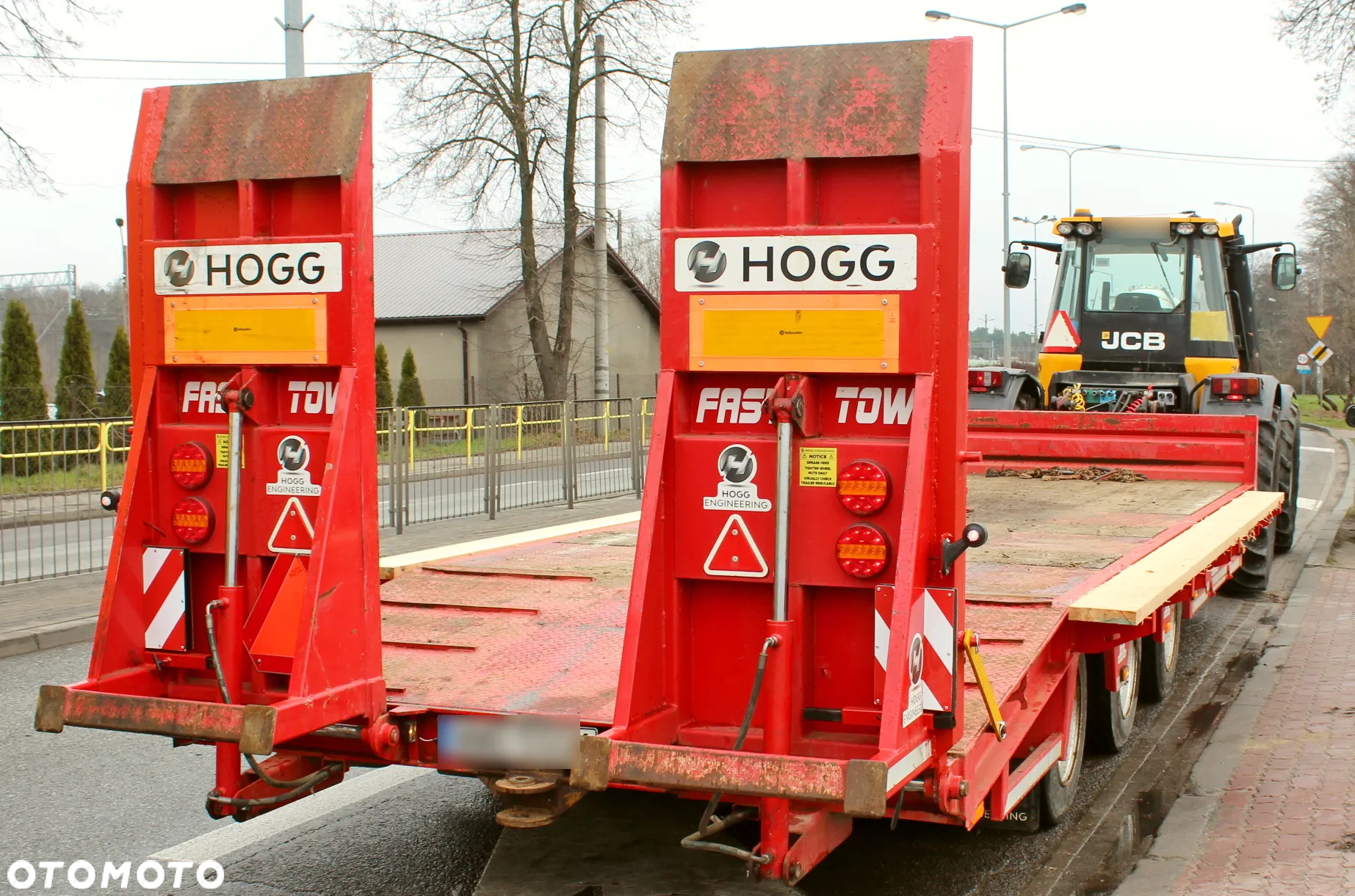 Abi Hogg 27T - 8