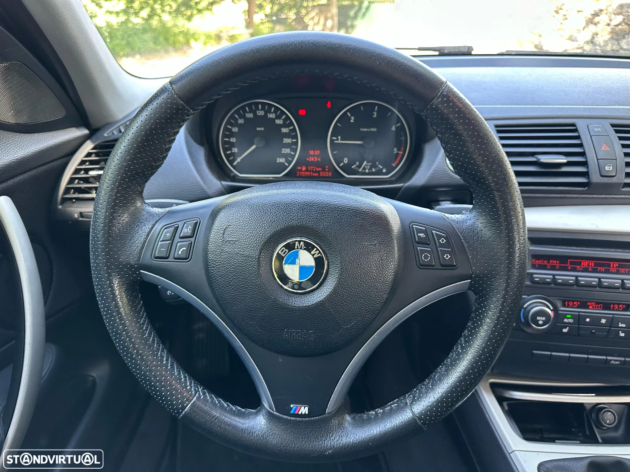 BMW 118 d Pack M - 21