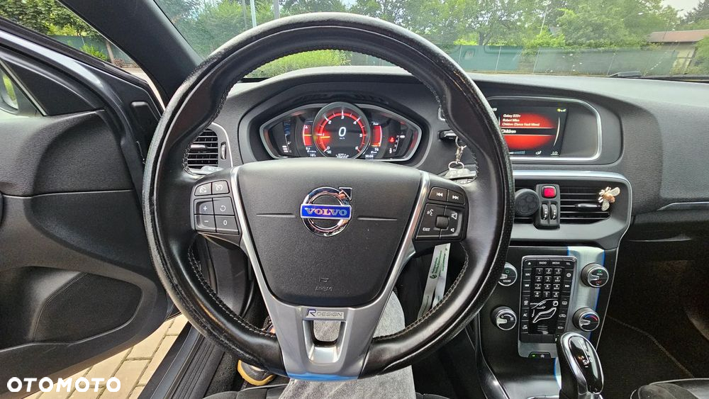 Volvo V40 D2 Geartronic RDesign - 16