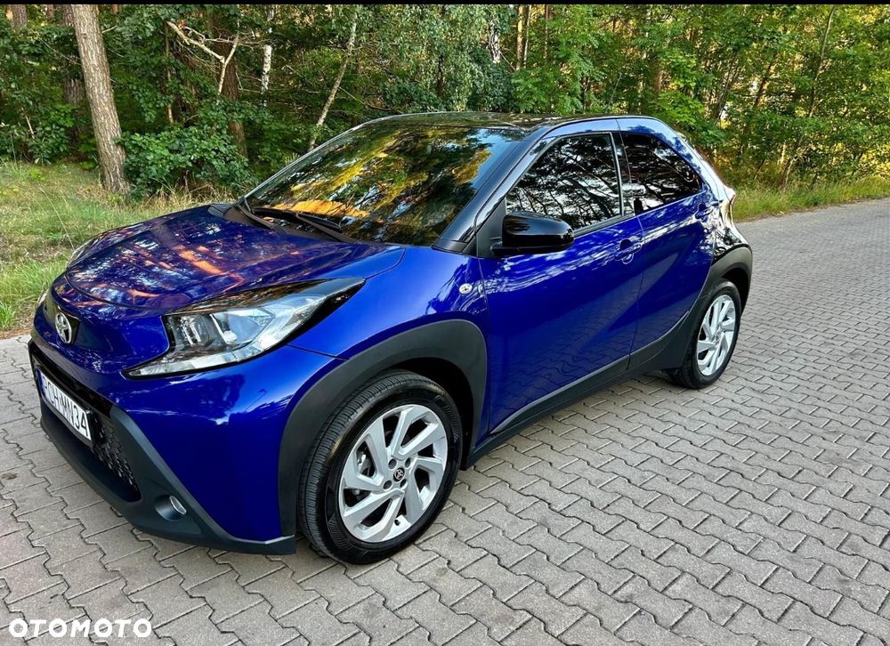Toyota Aygo x.shift x-play connect - 1