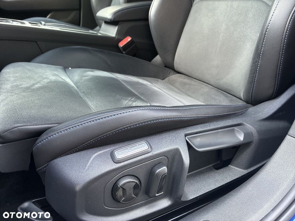 Volkswagen Arteon 2.0 TSI 4Motion R DSG - 11