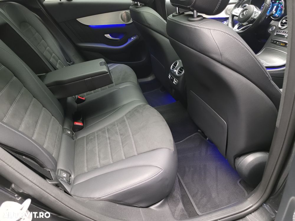 Mercedes-Benz GLC 300 de 4Matic 9G-TRONIC AMG Line Plus - 28