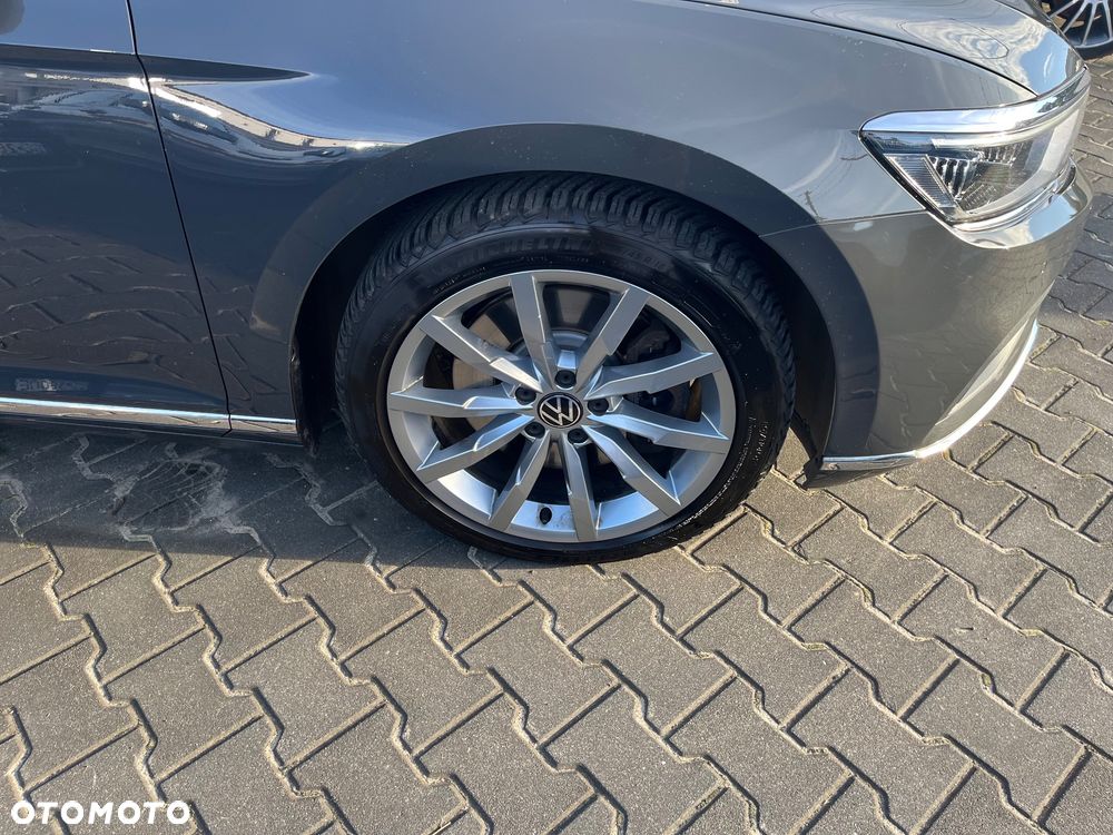 Volkswagen Passat Variant 2.0 TDI SCR 4Motion DSG (BMT) Highline - 25