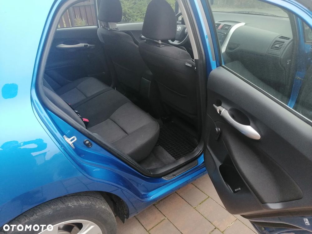 Toyota Auris 1.33 Dual-VVT-i START Edition - 27