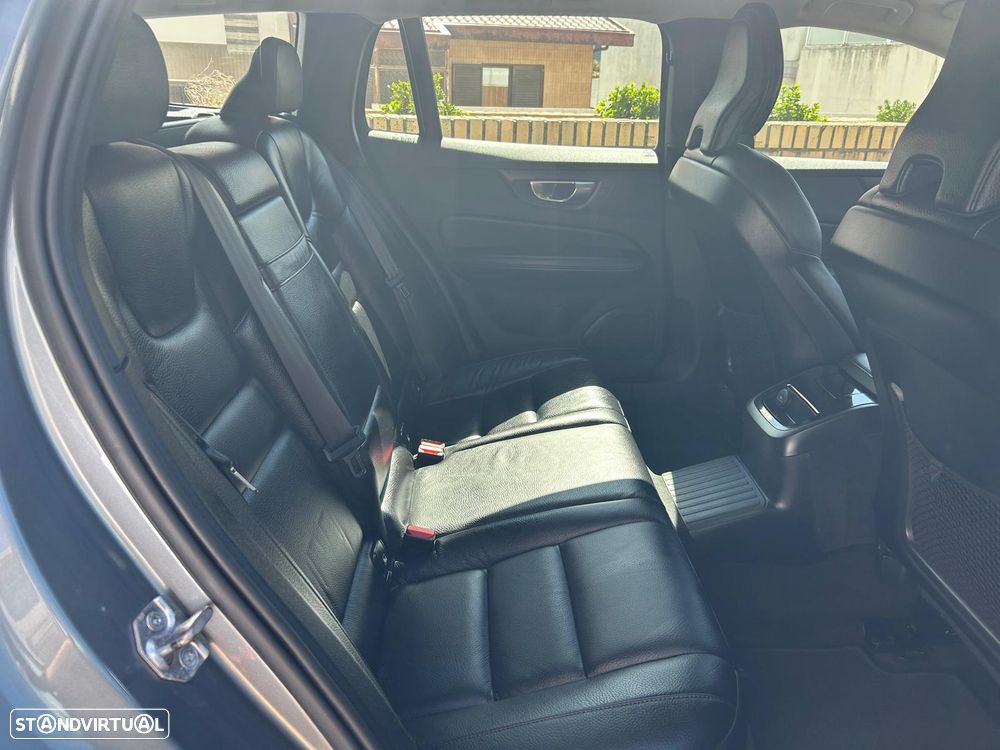 Volvo V60 2.0 T6 AWD TE Inscription Expression - 24