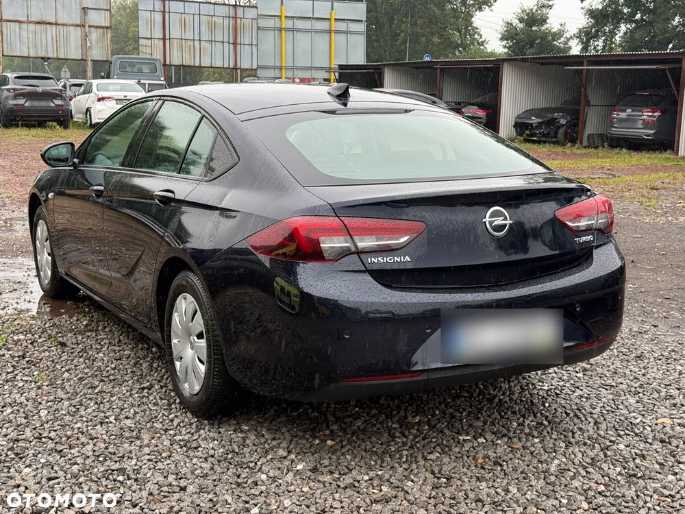 Opel Insignia 1.5 T Enjoy S&S - 11