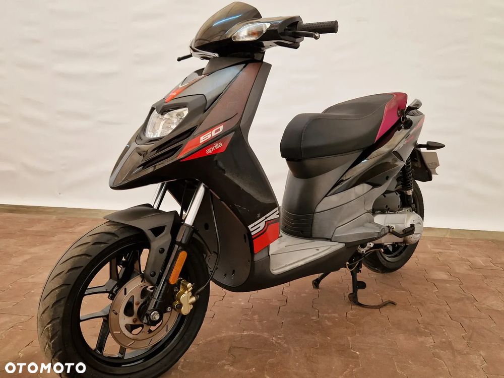 Aprilia SR - 1