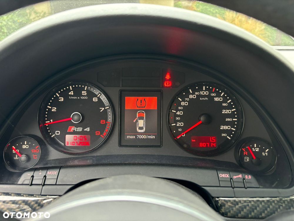 Audi RS4 Limousine - 18