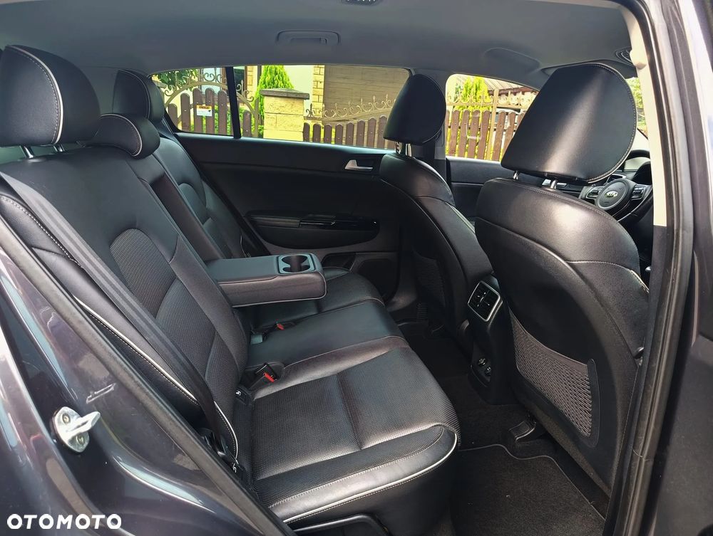 Kia Sportage 2.0 CRDI 2WD Spirit - 17