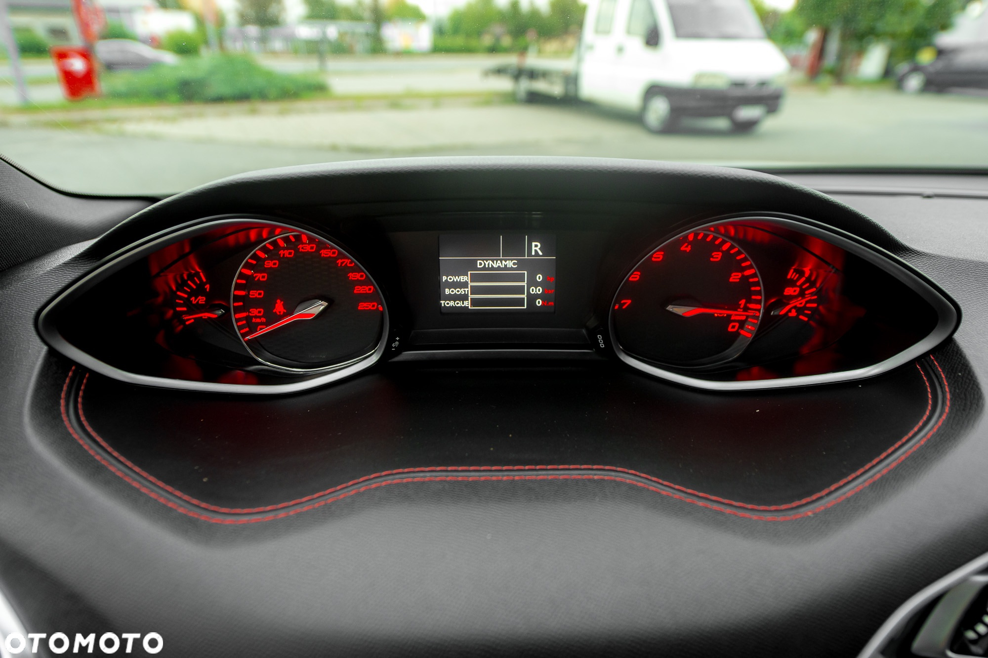 Peugeot 308 SW PureTech 225 GPF EAT8 Stop & Start GT - 32