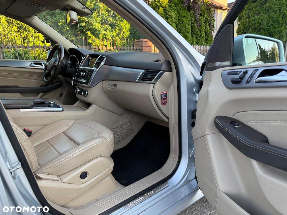 Mercedes-Benz ML 350 BlueTEC 4MATIC 7G-TRONIC - 18