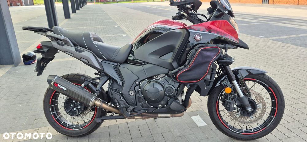 Honda VFR - 11