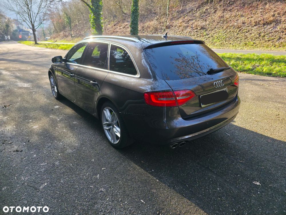 Audi A4 Avant 2.0 TDI DPF multitronic Ambiente - 8