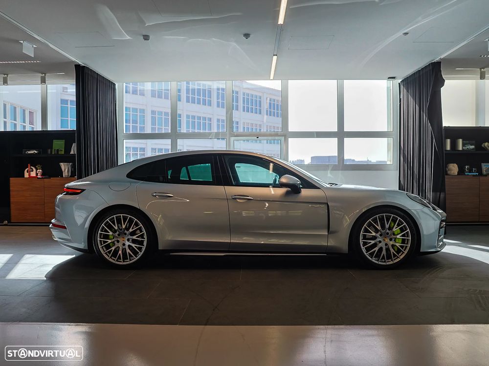 Porsche Panamera 4 E-Hybrid - 9