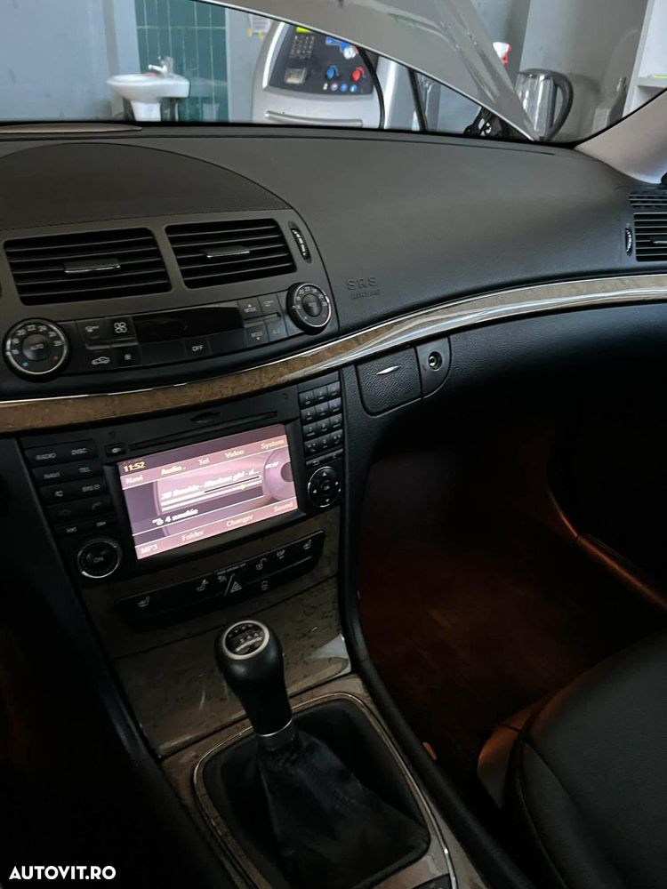 Mercedes-Benz E 200 CDI - 4