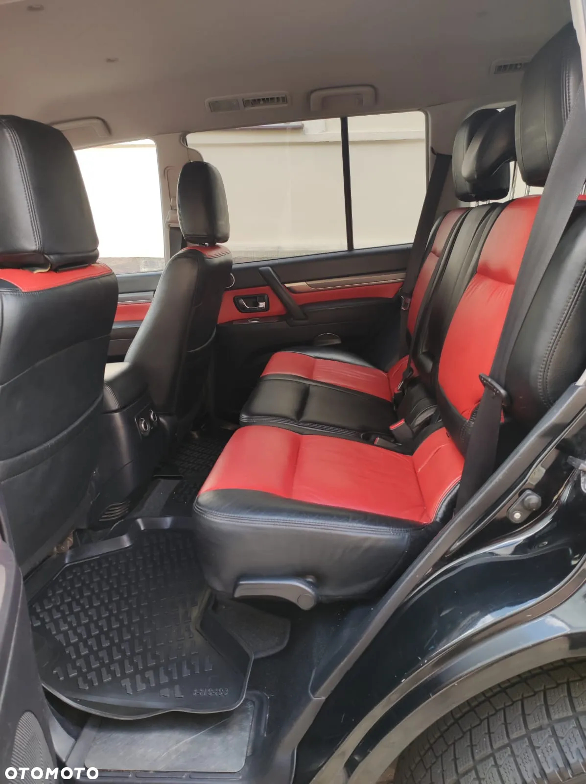 Mitsubishi Pajero 3.2 DI-D Automatik Edition 25 - 25