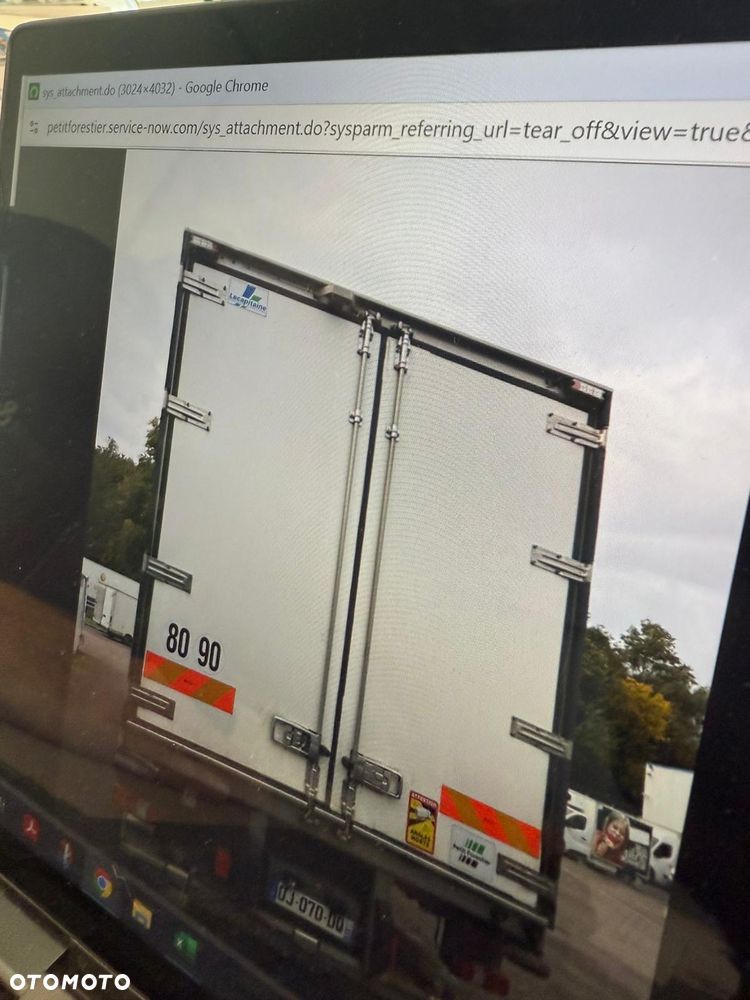 Mercedes-Benz ANTOS HAKÓWKA  Do Przewozu Płótusz 1827,,1824,,1530,,1833,,1527,, 1530 - 4