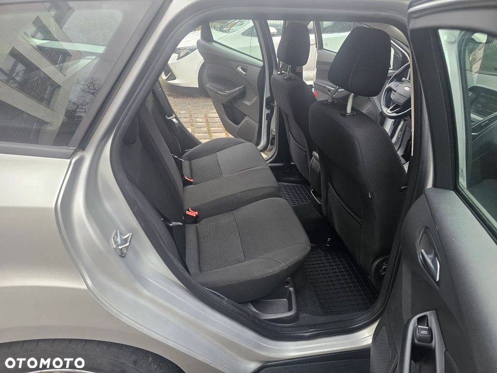 Ford Focus 1.5 TDCi DPF Start-Stopp-System Titanium - 24